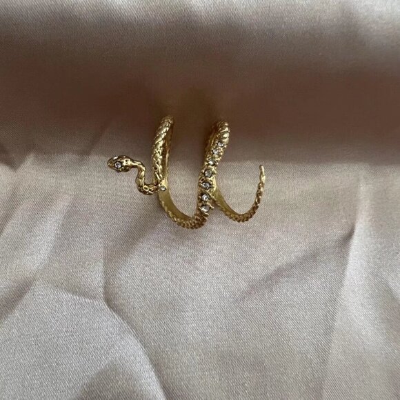 Kendra Scott Ring - Picture 3 of 5